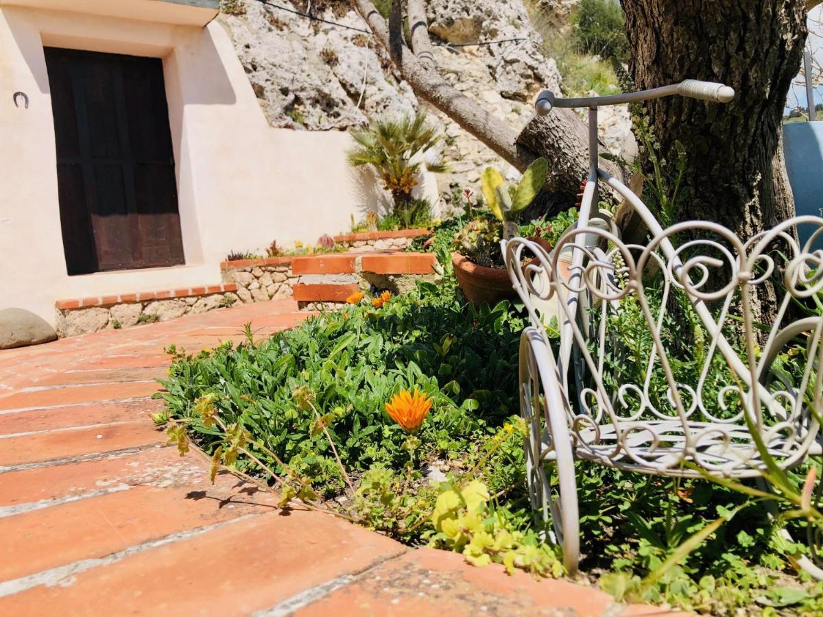 B&B Tenuta La Puntara Caltanissetta Exteriör bild